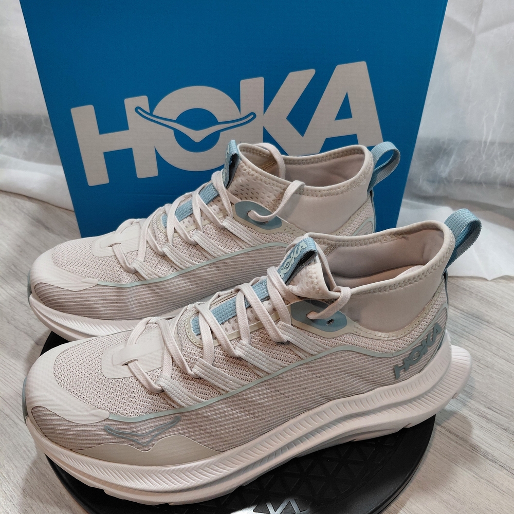 NEW HOKA Womens KAWANA Mid Cream Blue & Sage Green Running Shoes SIZE 9.5B